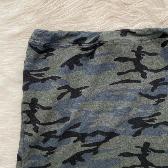 Sundry Camo Jersey Skirt - Picture 8 of 10